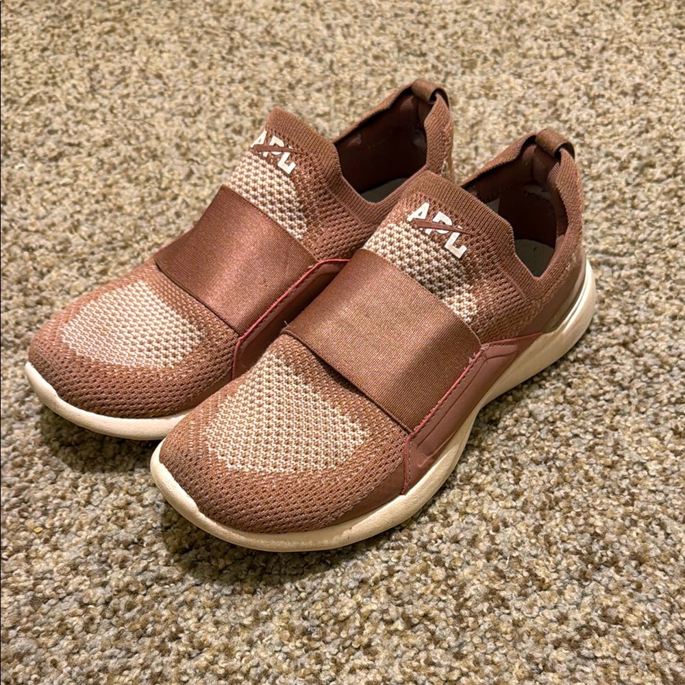 APL Techloom Bliss Sneakers